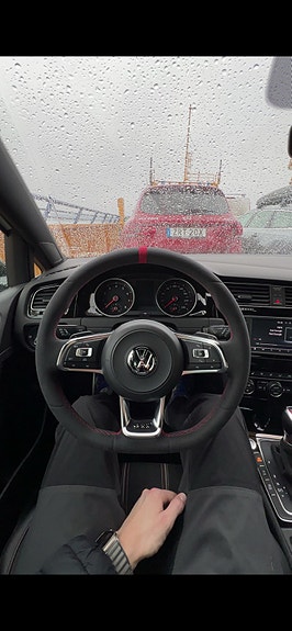 Volkswagen Golf VII 4 of 4