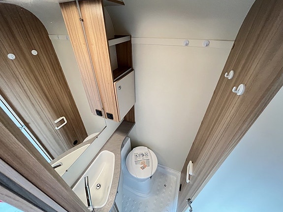 Weinsberg Cara Two //Mover//Förtält//999kr/månad 8 of 15