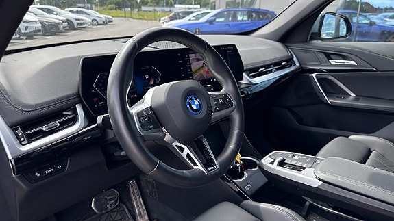 BMW X1 2 of 5