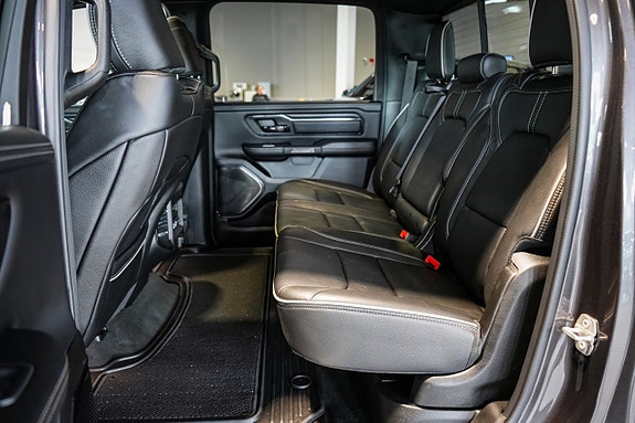Dodge RAM 1500 16 of 30