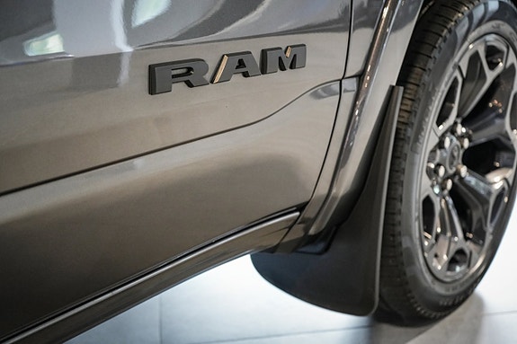 Dodge RAM 1500 15 of 30