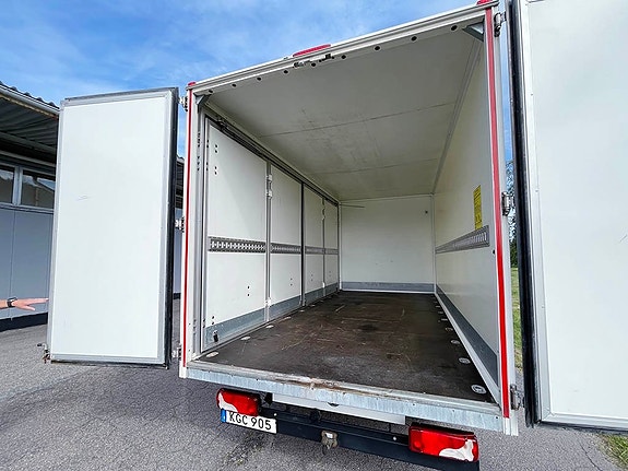 Volkswagen Crafter 7 of 8