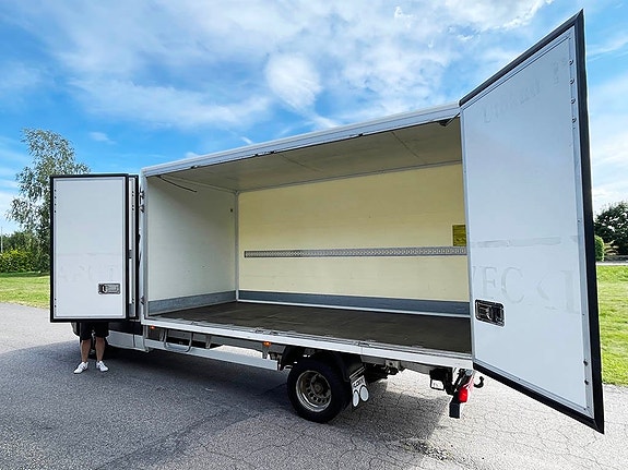 Volkswagen Crafter 6 of 8