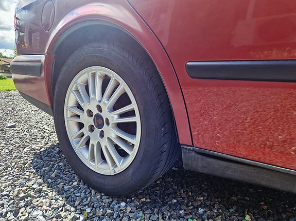 Saab 9-5 13 of 16