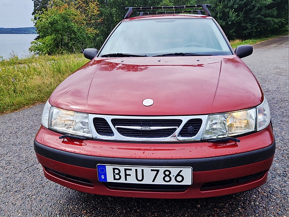 Saab 9-5 2 of 14