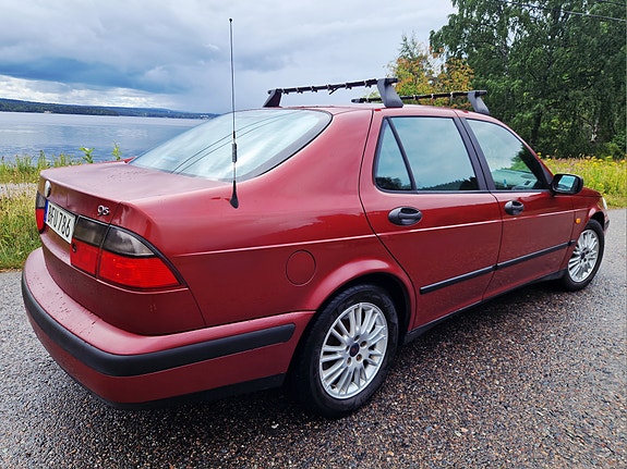 Saab 9-5 4 of 14