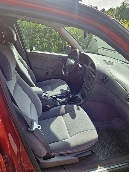 Saab 9-5 8 of 14