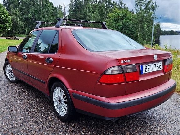 Saab 9-5 3 of 14