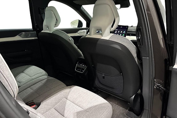 Volvo EX90 9 of 29