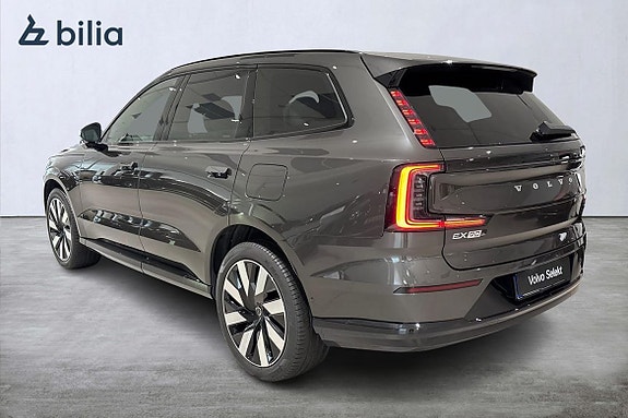 Volvo EX90 2 of 5