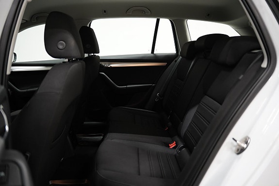 Skoda Octavia 19 of 22