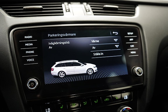Skoda Octavia 14 of 22