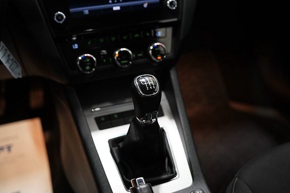 Skoda Octavia 13 of 22