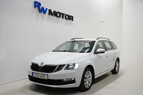 Skoda Octavia 2 of 5