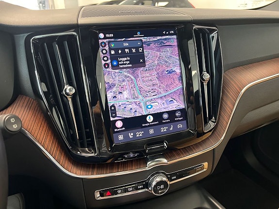 Volvo XC60 16 of 29