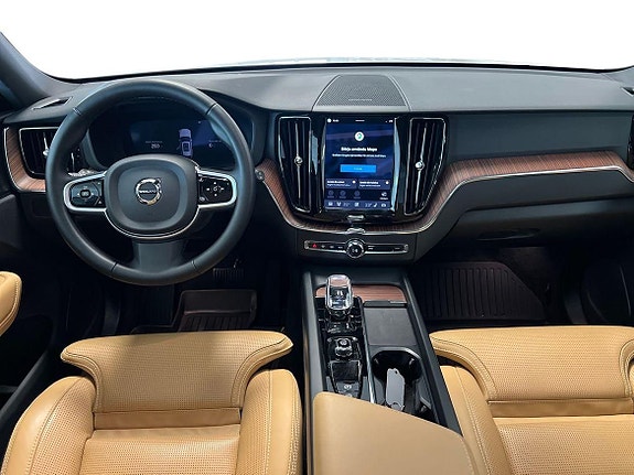 Volvo XC60 13 of 29