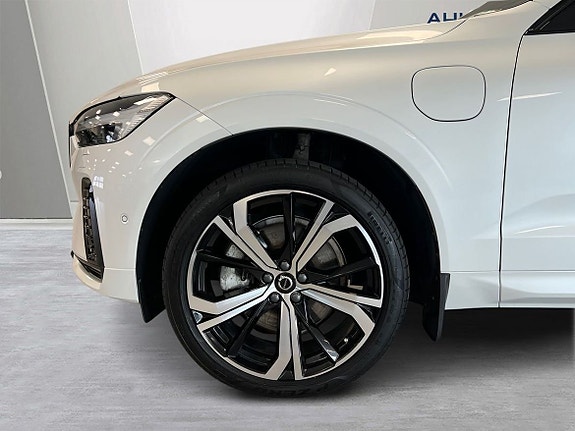 Volvo XC60 7 of 29