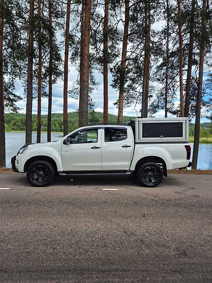 Isuzu D-max 2 of 5