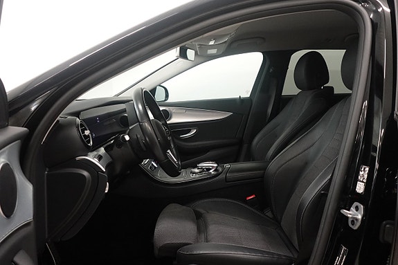 Mercedes-Benz E220 d 4 of 5