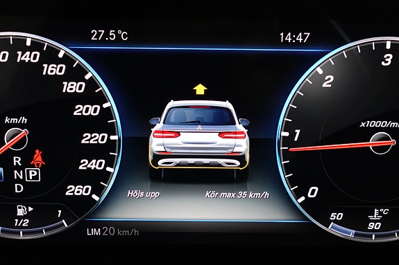 Mercedes-Benz E220 d 14 of 23