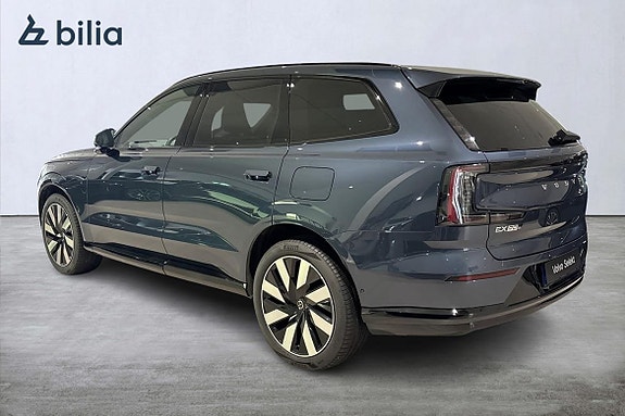 Volvo EX90 2 of 5
