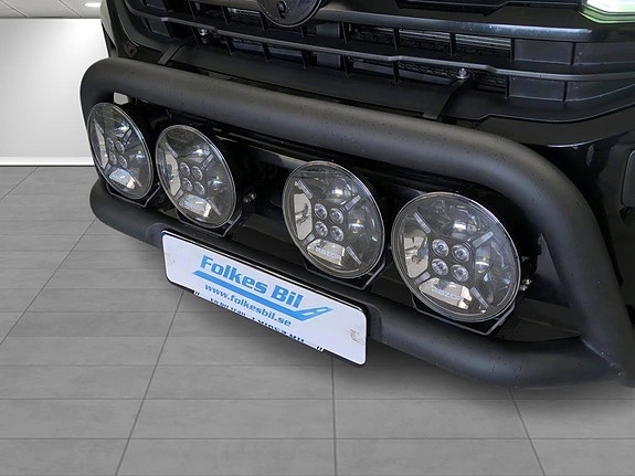 Volkswagen Amarok 3 of 5