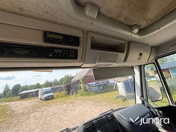 Lastbil - Iveco 80E18 med högt skåp 16 of 30