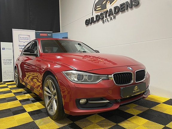 BMW 320d 3 of 5