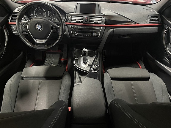 BMW 320d 13 of 30