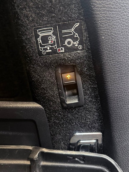 Volkswagen Passat Alltrack 22 of 23