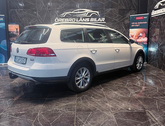 Volkswagen Passat Alltrack 7 of 23