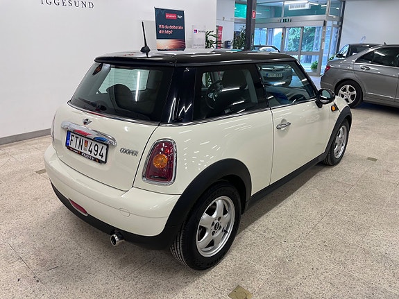 MINI Cooper 6 of 15