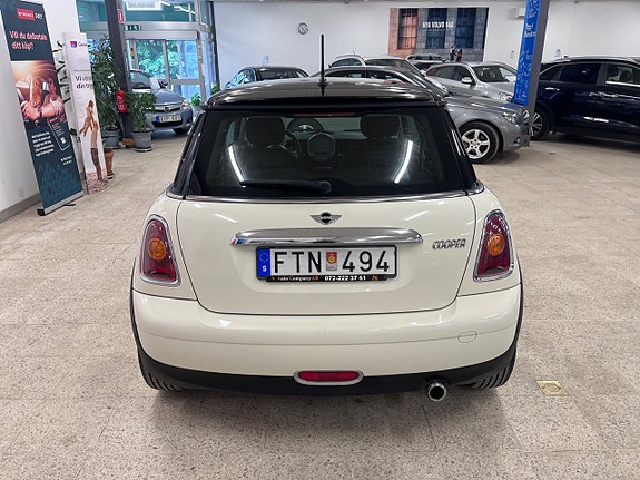 MINI Cooper 5 of 15