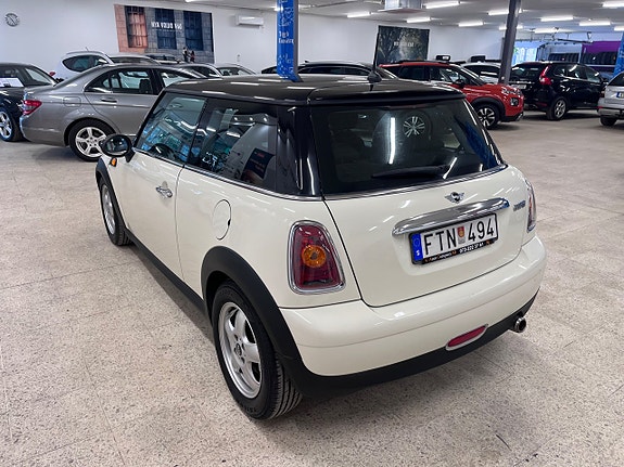 MINI Cooper 4 of 15