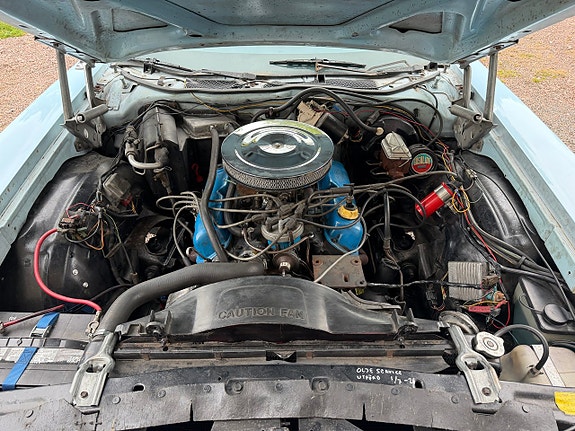 Ford Thunderbird 23 of 25