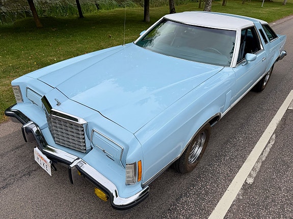 Ford Thunderbird 11 of 25