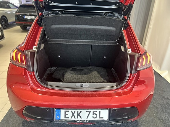 Peugeot 208 8 of 19