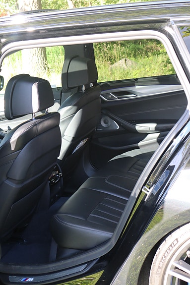 BMW 540i 2 of 5