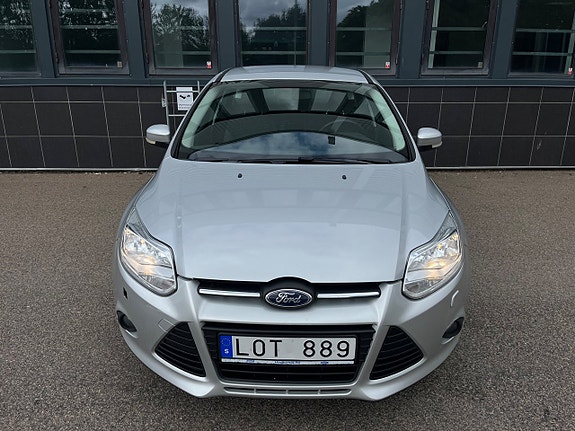 Ford Focus 2 of 5