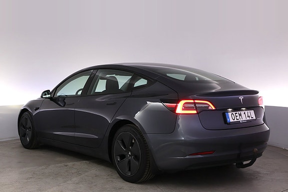 Tesla Model 3 4 of 5