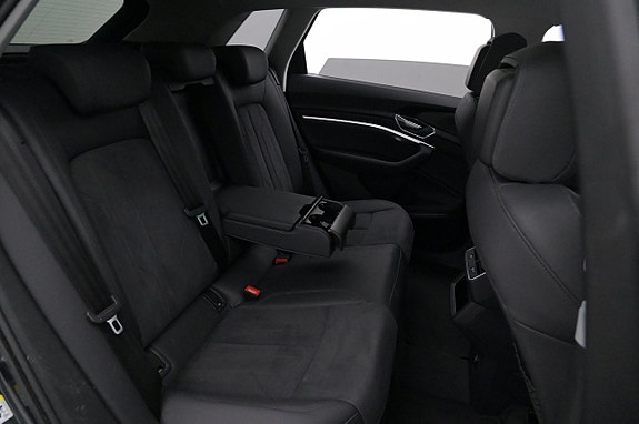 Audi e-tron 20 of 27