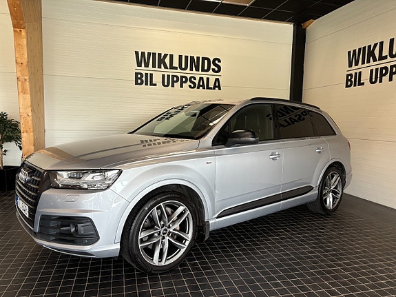 Audi Q7 3 of 5