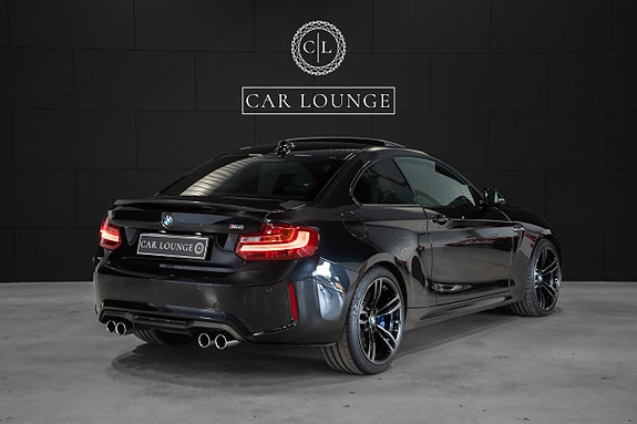 BMW M2 3 of 5