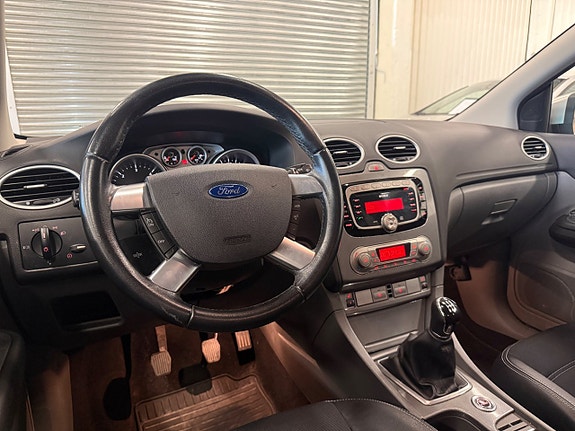 Ford Focus 4 of 5