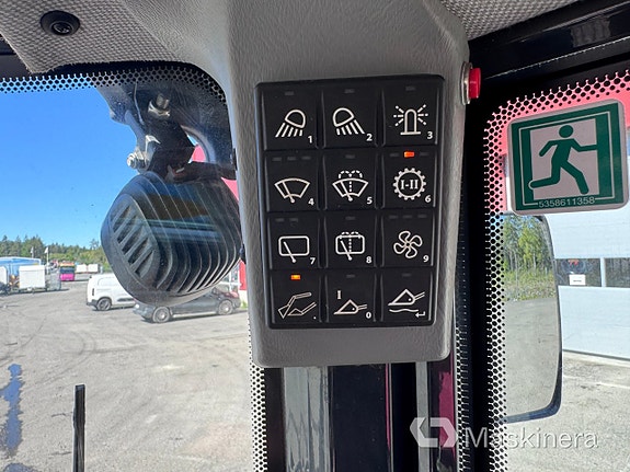 Hjullastare Yanmar V100 17 of 27