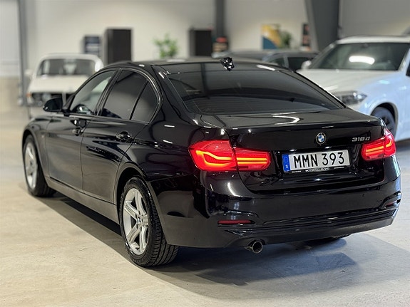 BMW 318 4 of 5
