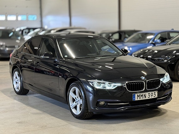 BMW 318 2 of 5