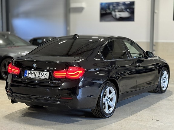BMW 318 3 of 5