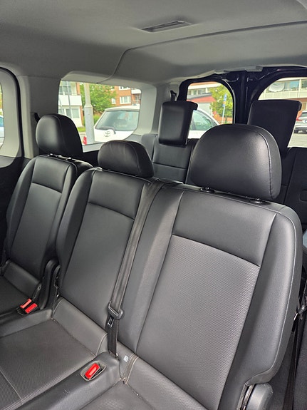 Volkswagen Caddy Maxi 6 of 6
