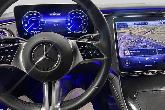 Mercedes-Benz EQE350 11 of 15